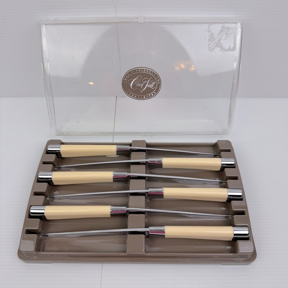 Vintage Set Of 6 Briddell Carvel Hall Stainless Cream Handle Steak Knife